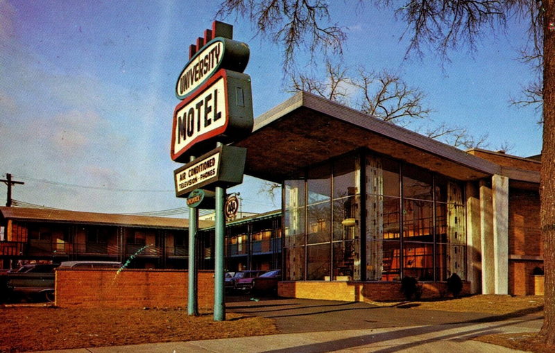 University Motel - Old Postcard (newer photo)